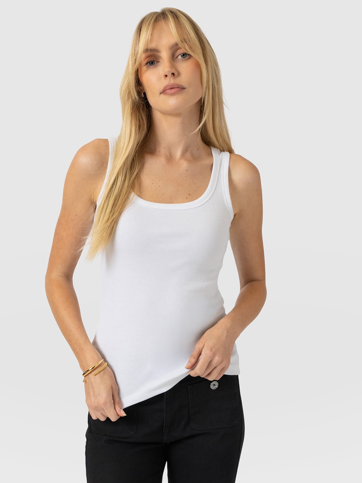 Asher Scoop Neck Vest - White