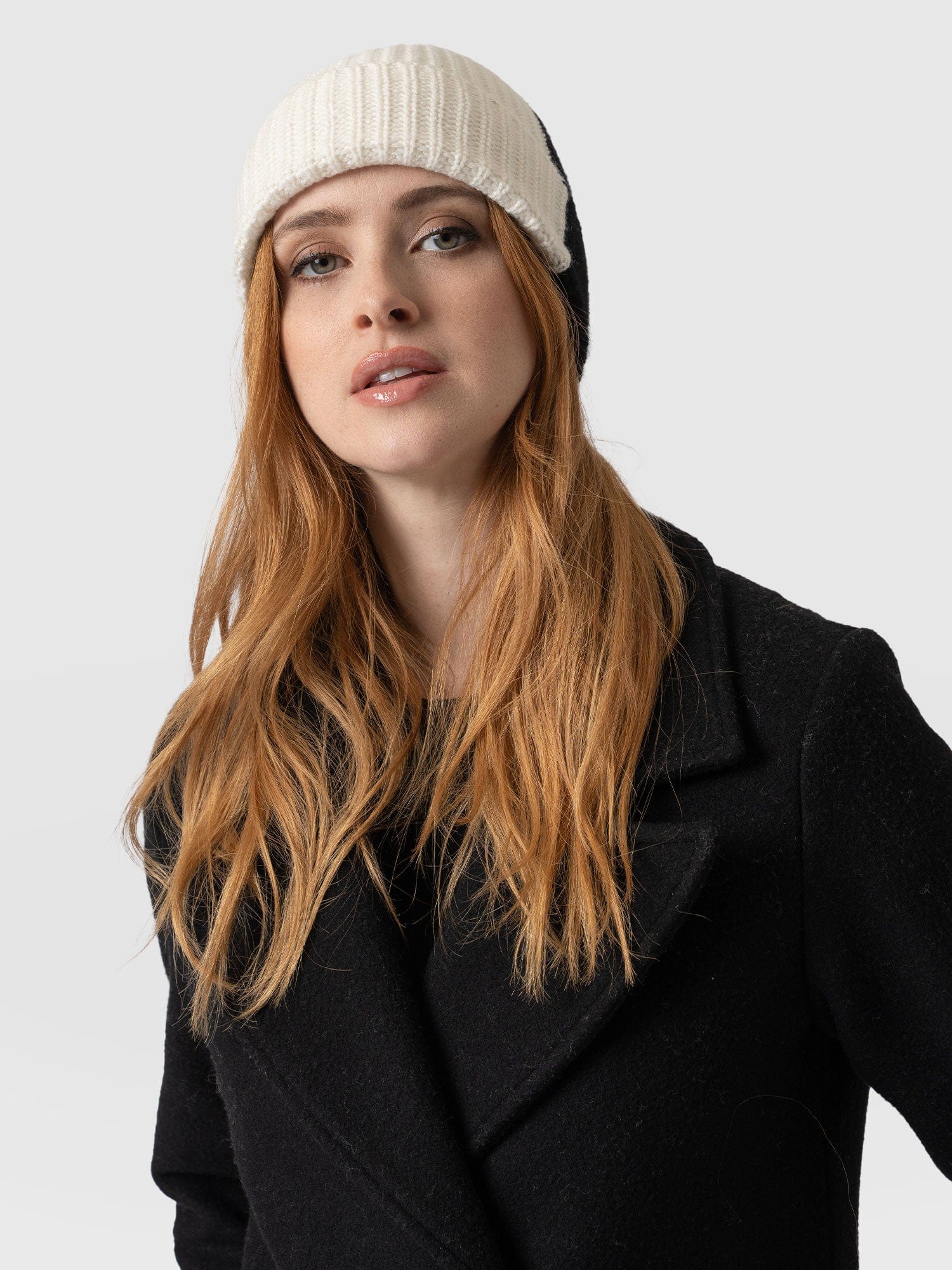 Cashmere Beanie - Cream/Black - Image 2