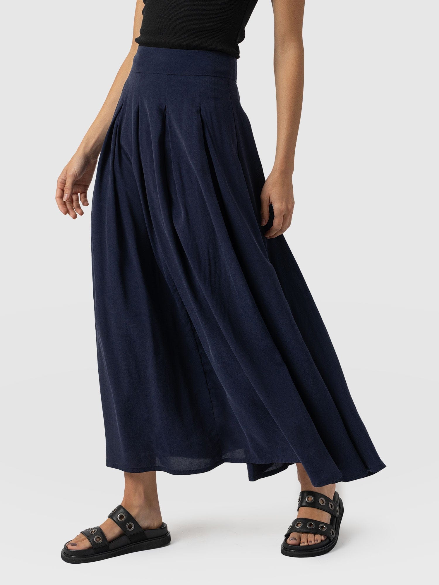 Eliza Pleated Skirt - Navy - Image 5